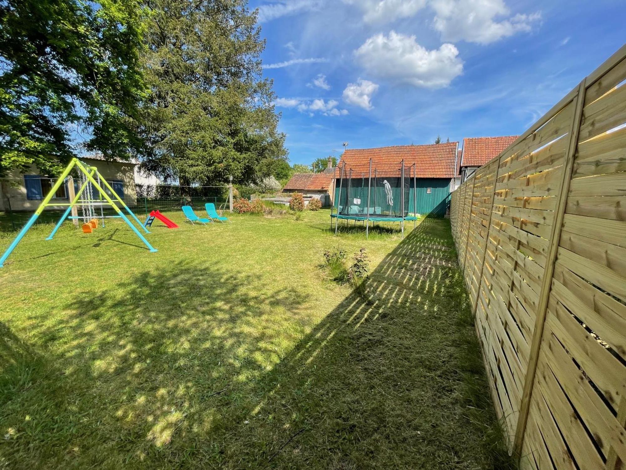 Le Cocoon D'Annabelle - Jolie Maison Avec Jeux Et Grand Jardin Pierrefitte-sur-Sauldre Zewnętrze zdjęcie